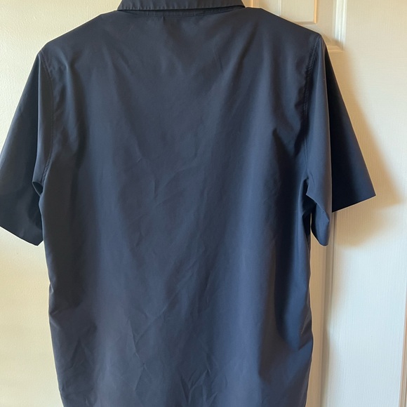 Arc’Teryx men’s tech polo size small - Picture 2 of 3
